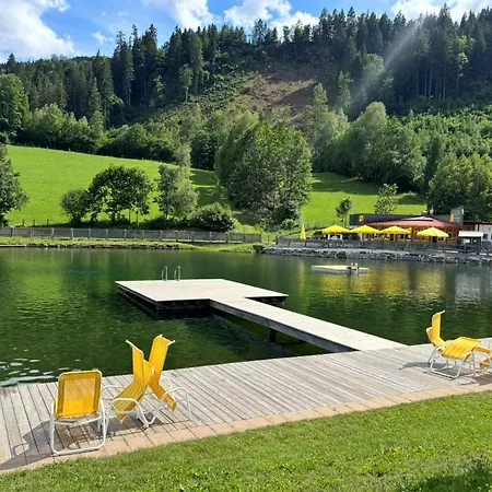 Dreamliner Mit Whirlpool Und Garten